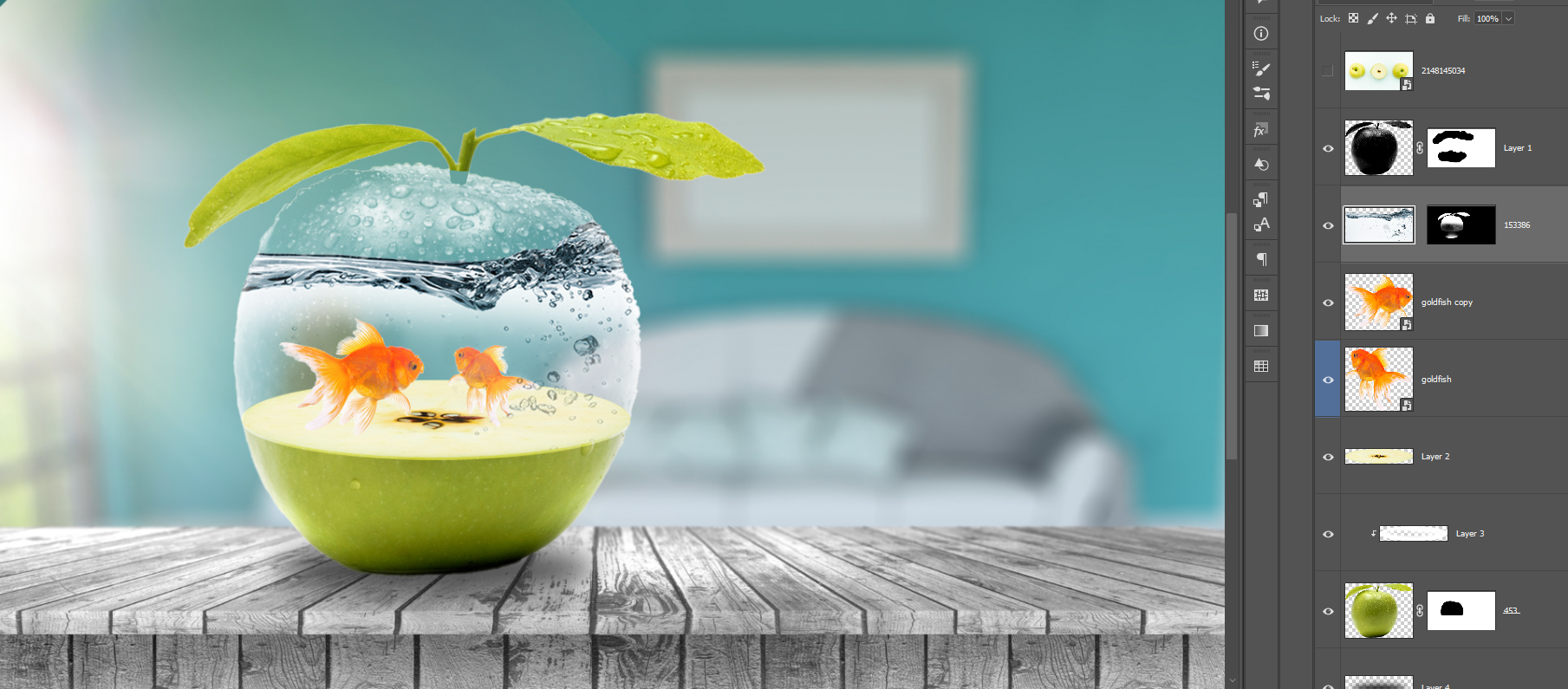 투명한 사과 속 물고기 이미지